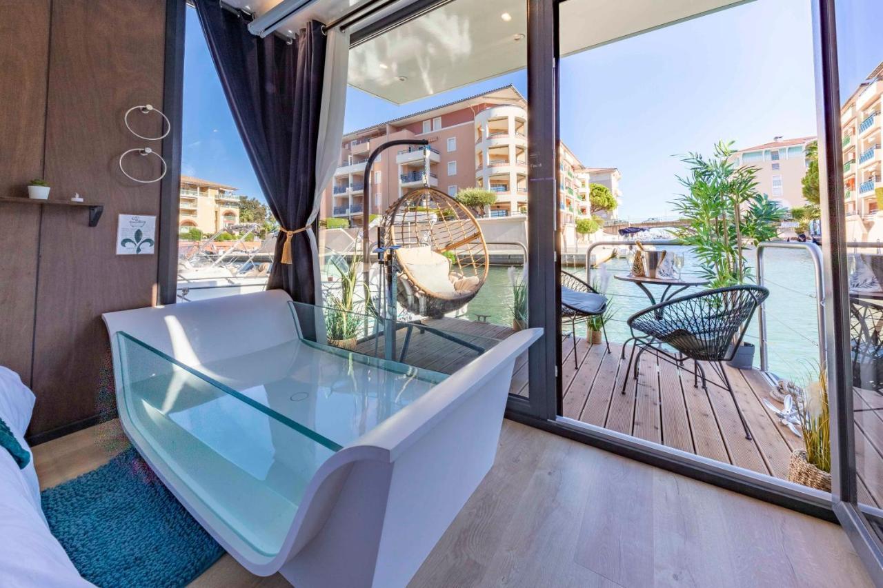 Escale Royale Frejus Hotel Exterior photo