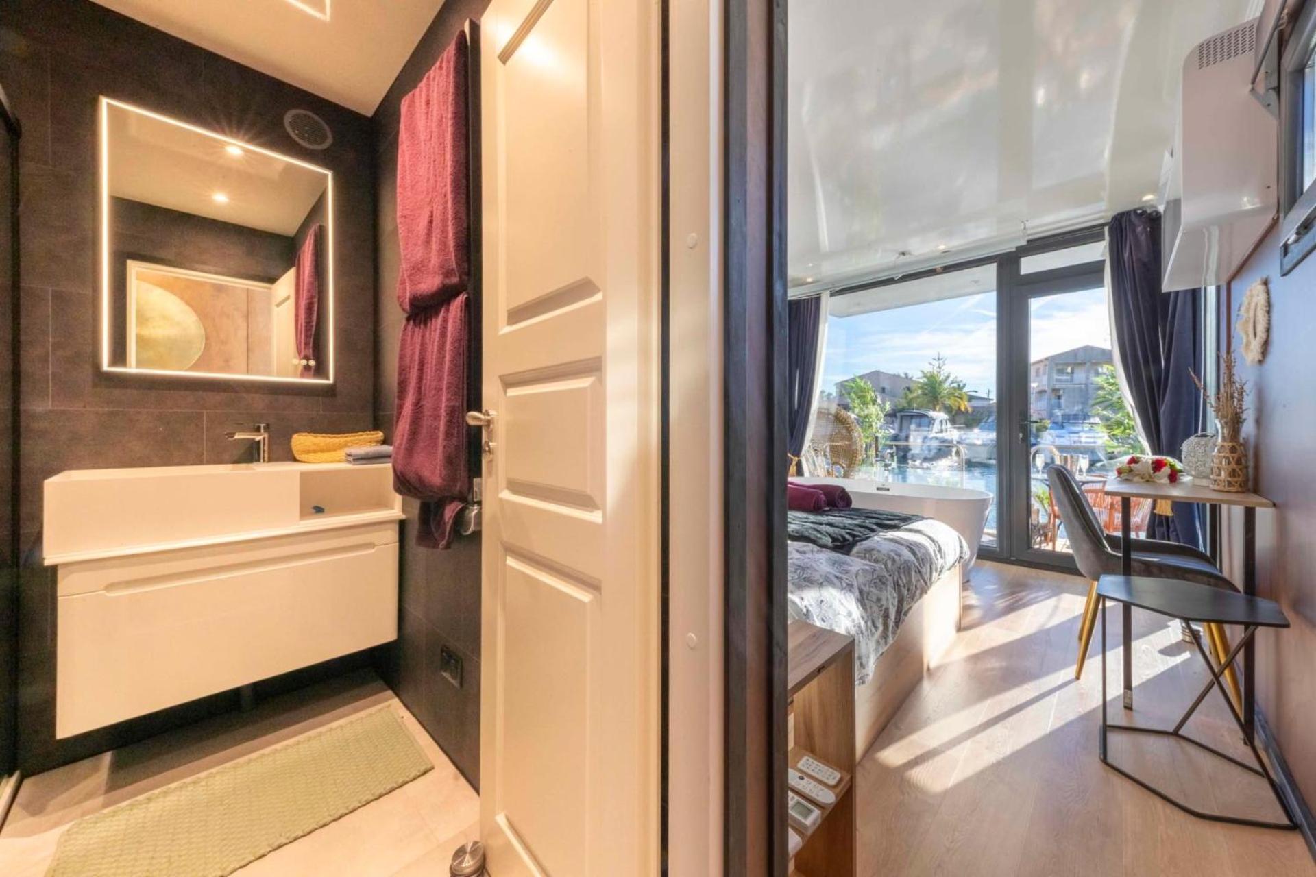 Escale Royale Frejus Hotel Room photo