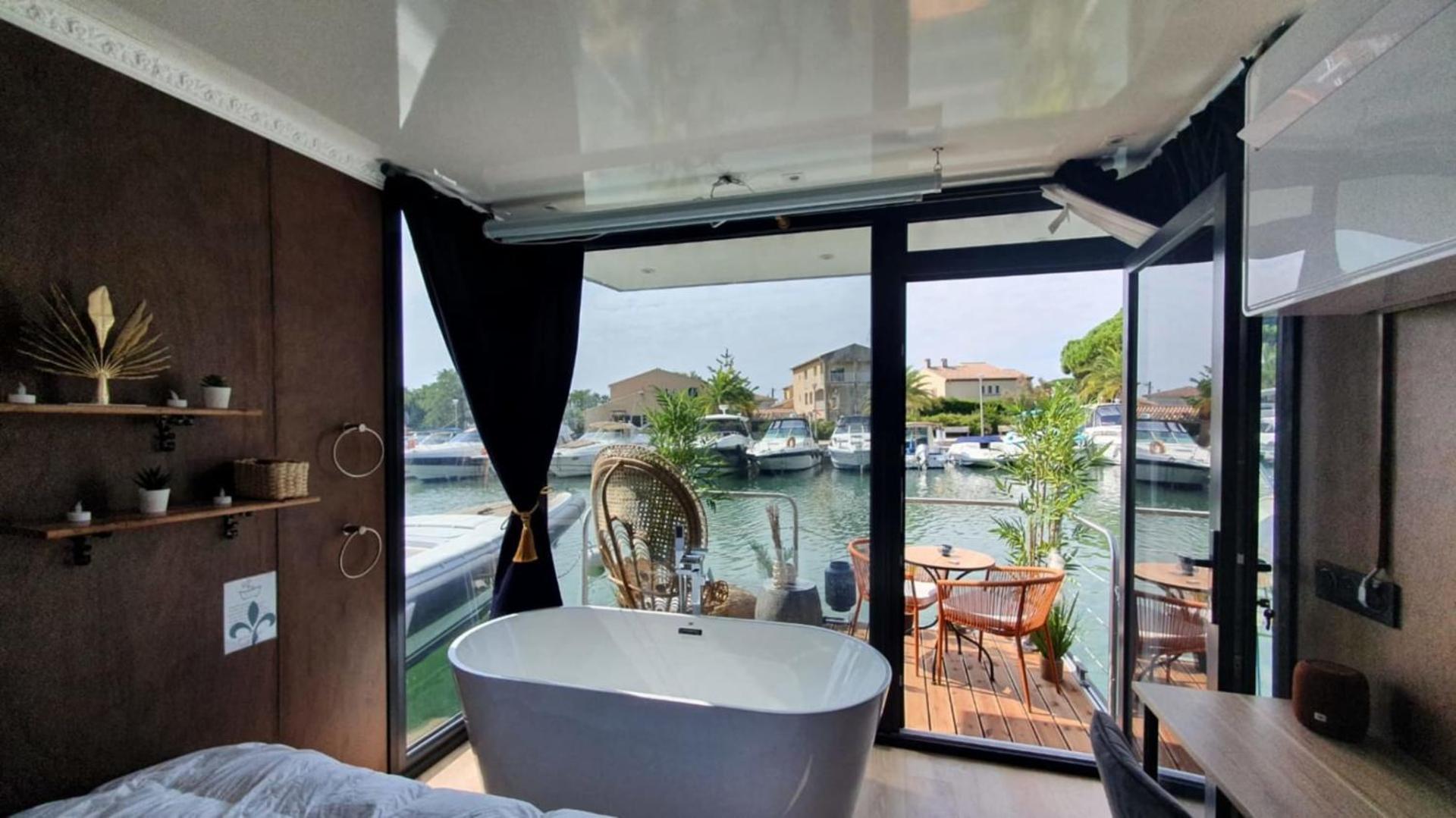 Escale Royale Frejus Hotel Room photo